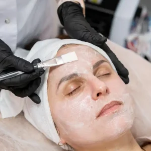 D- tan Face Scrub and Mask